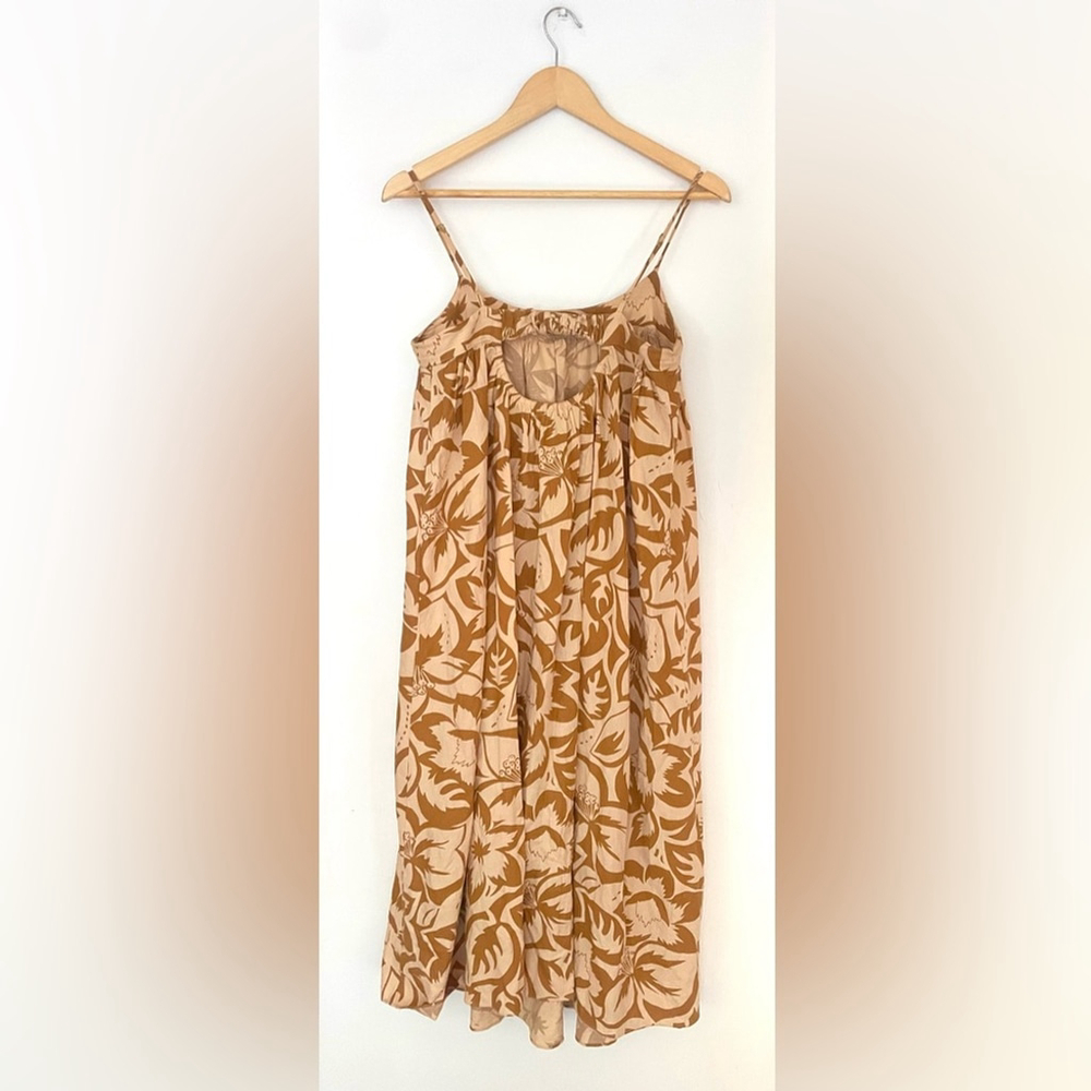 madewell Linen-Blend Cami Midi Dress in
Tropicale Floral Floral Tan - Picture 6 of 10